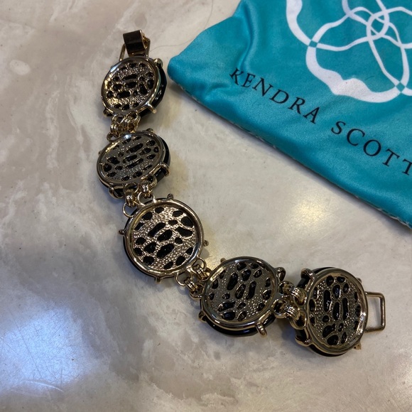 Kendra Scott - Picture 3 of 5